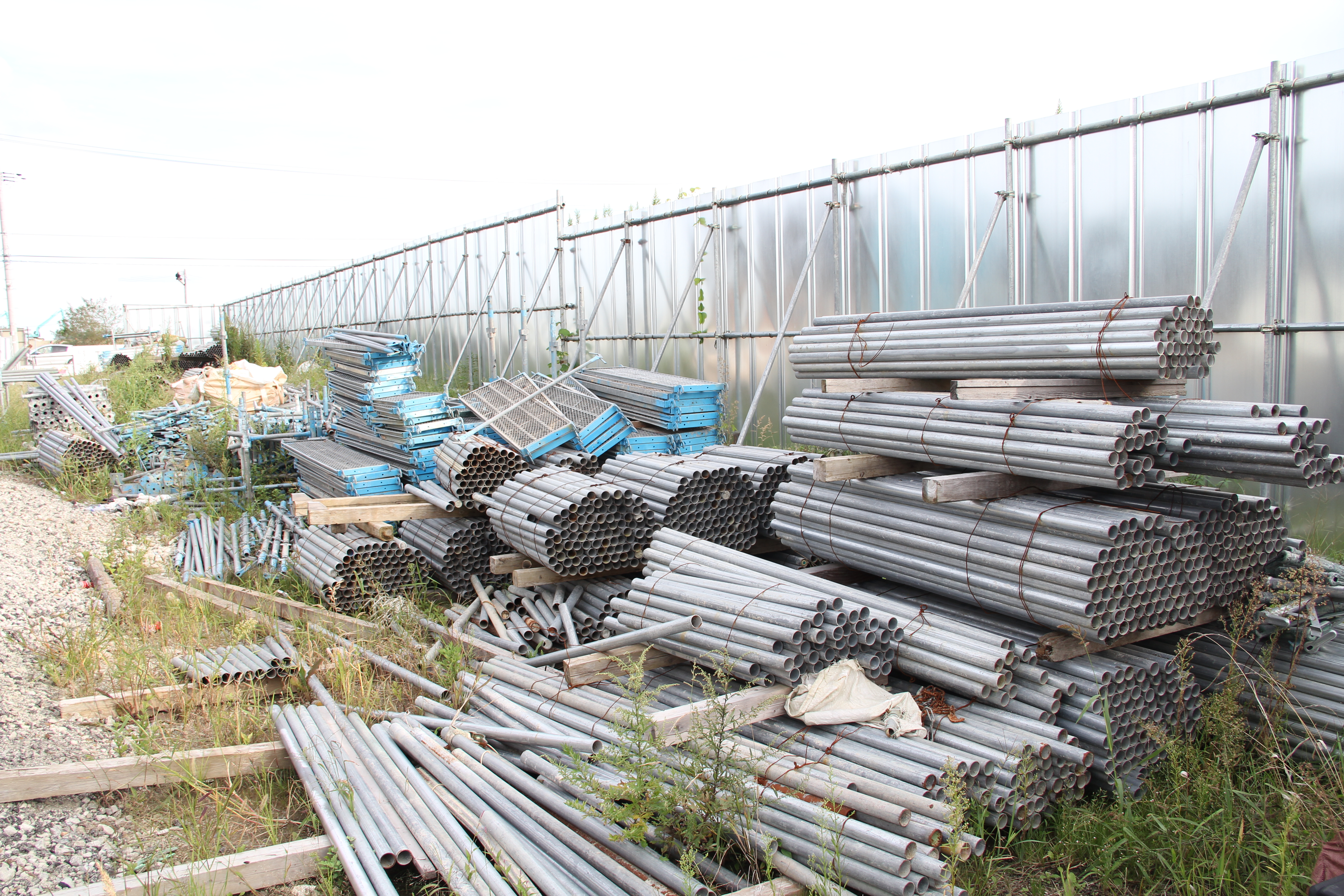 資材及び車両置き場